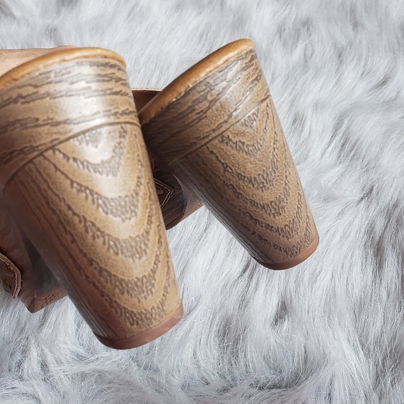 Maurices slip on heel sandals with stud details - Picture 10 of 12